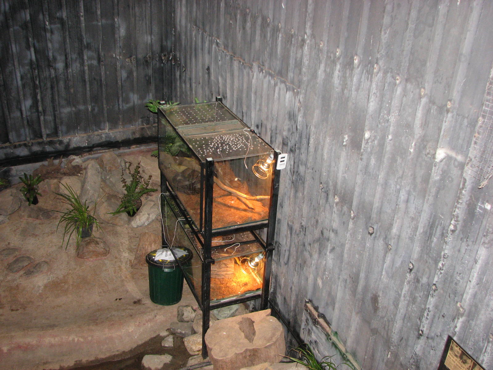 Kuranda Venom Zoo 2007 - Snake exhibits
