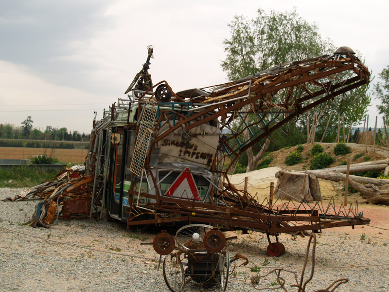 La ferme aux crocodiles - Sarcosuchus imperator bus