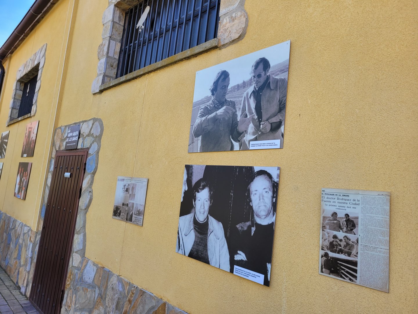 "La gruta de los búhos" entrance and history of the park -Tierra Rapaz (2024)