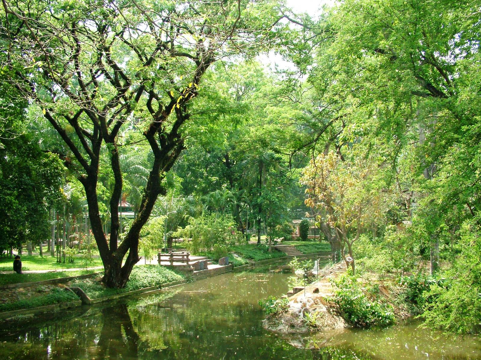 Lake with Langur Island at Saigon Zoo, 16/03/12