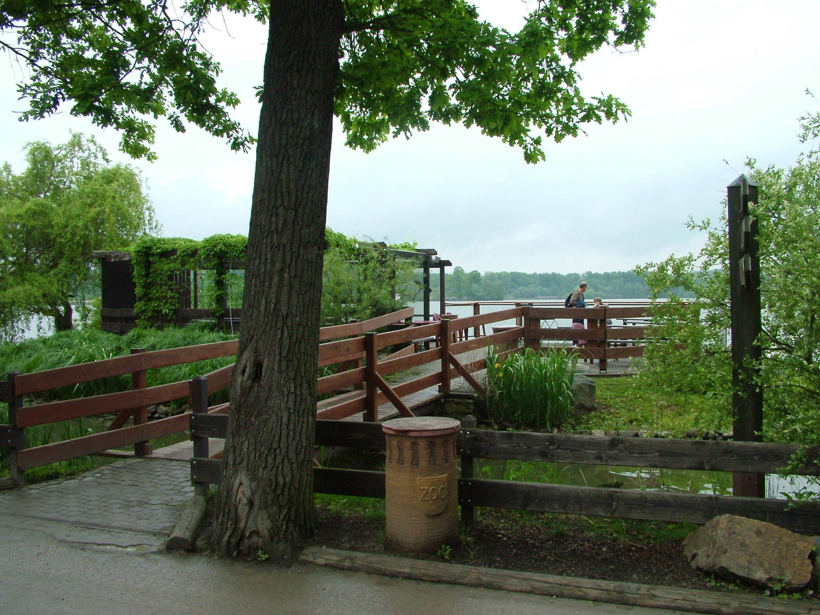 Lakeside picnic area at Ohrada, 26/05/10