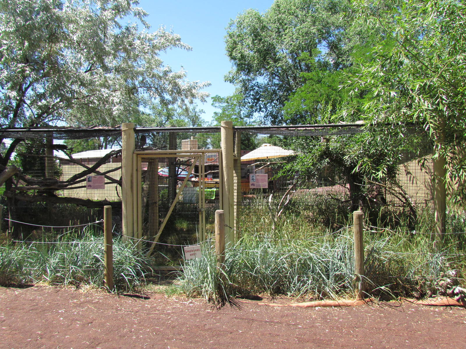 Land Down Under - Frogmouth and Kookaburra Aviaries