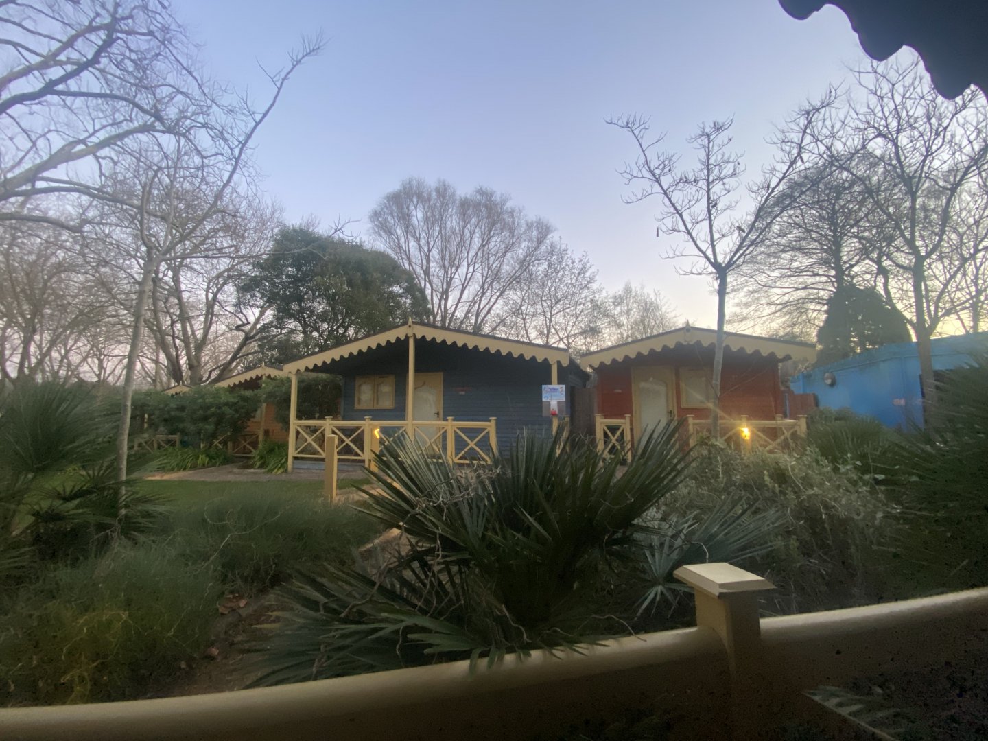Land of the Lions lodges (evening) 180322