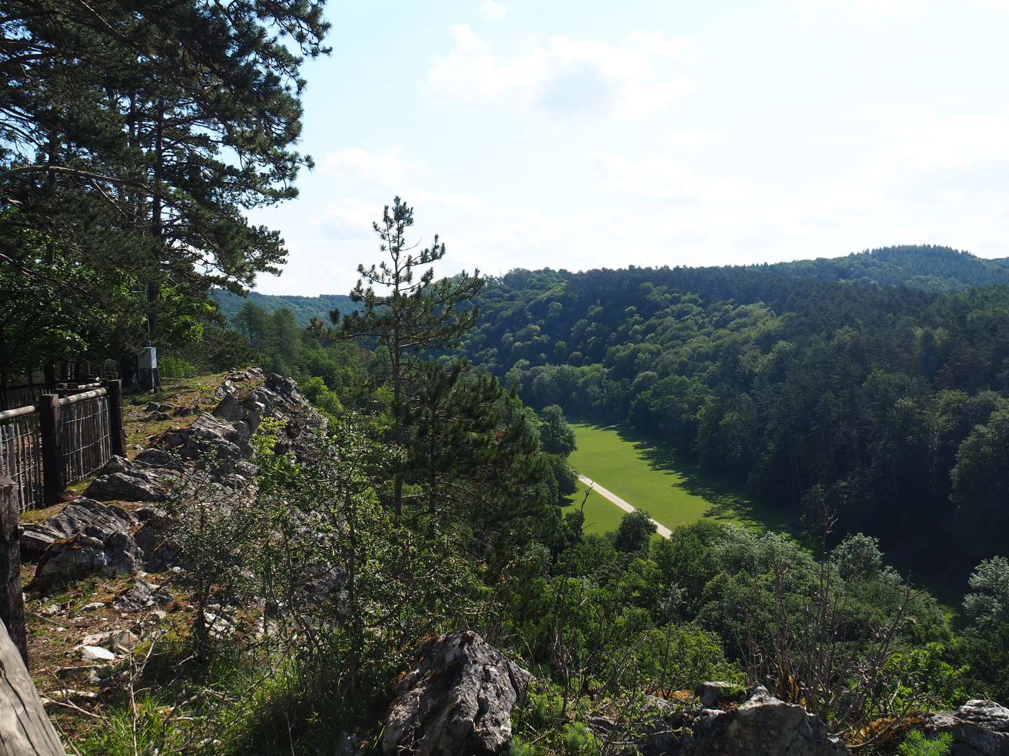 Landscape view of Lesse valley and lower part of the wildlife park, 2020-07-12