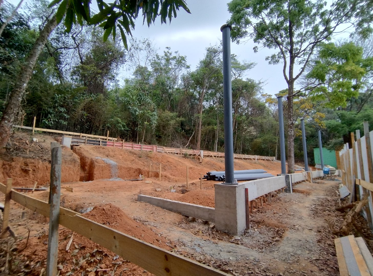 Large aviary under construction - Belo Horizonte zoo