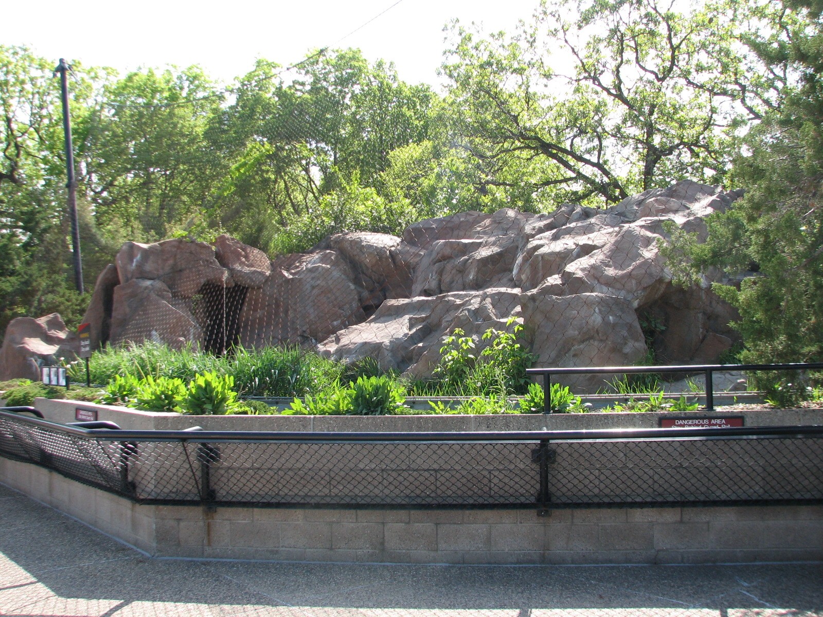 Large Cats - Snow Leopard Exhibit