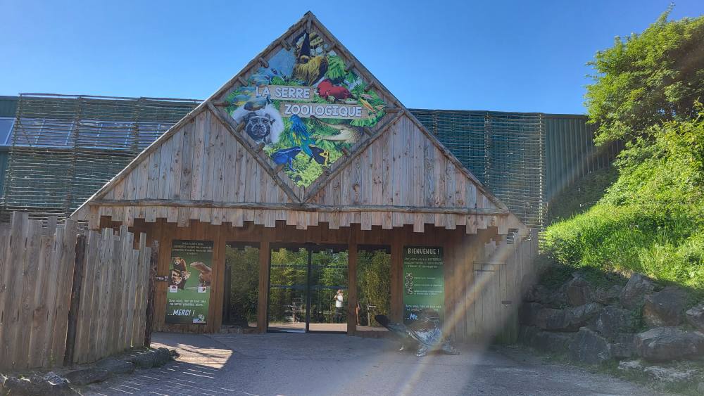 Large greenhouse etrance