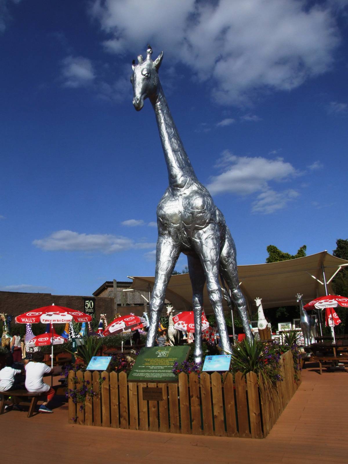 Large Shiny Giraffe at Colchester, 31/08/13