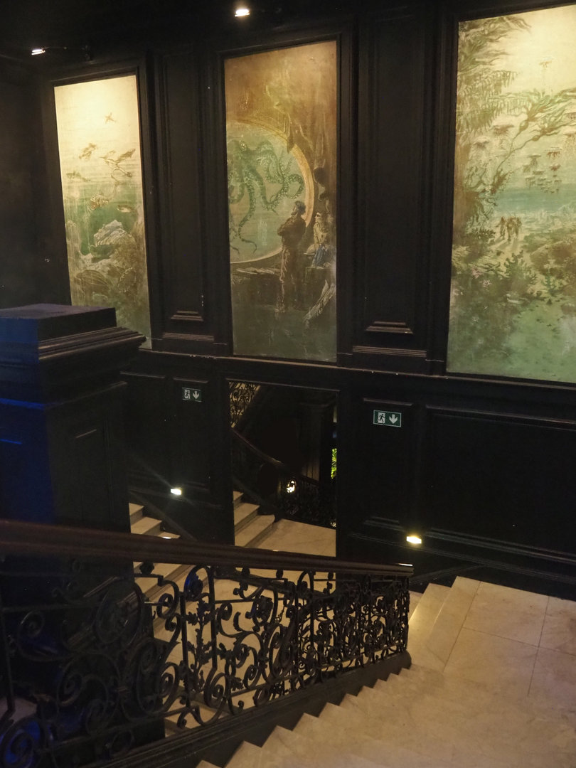 Large staircase, 2022-09-14