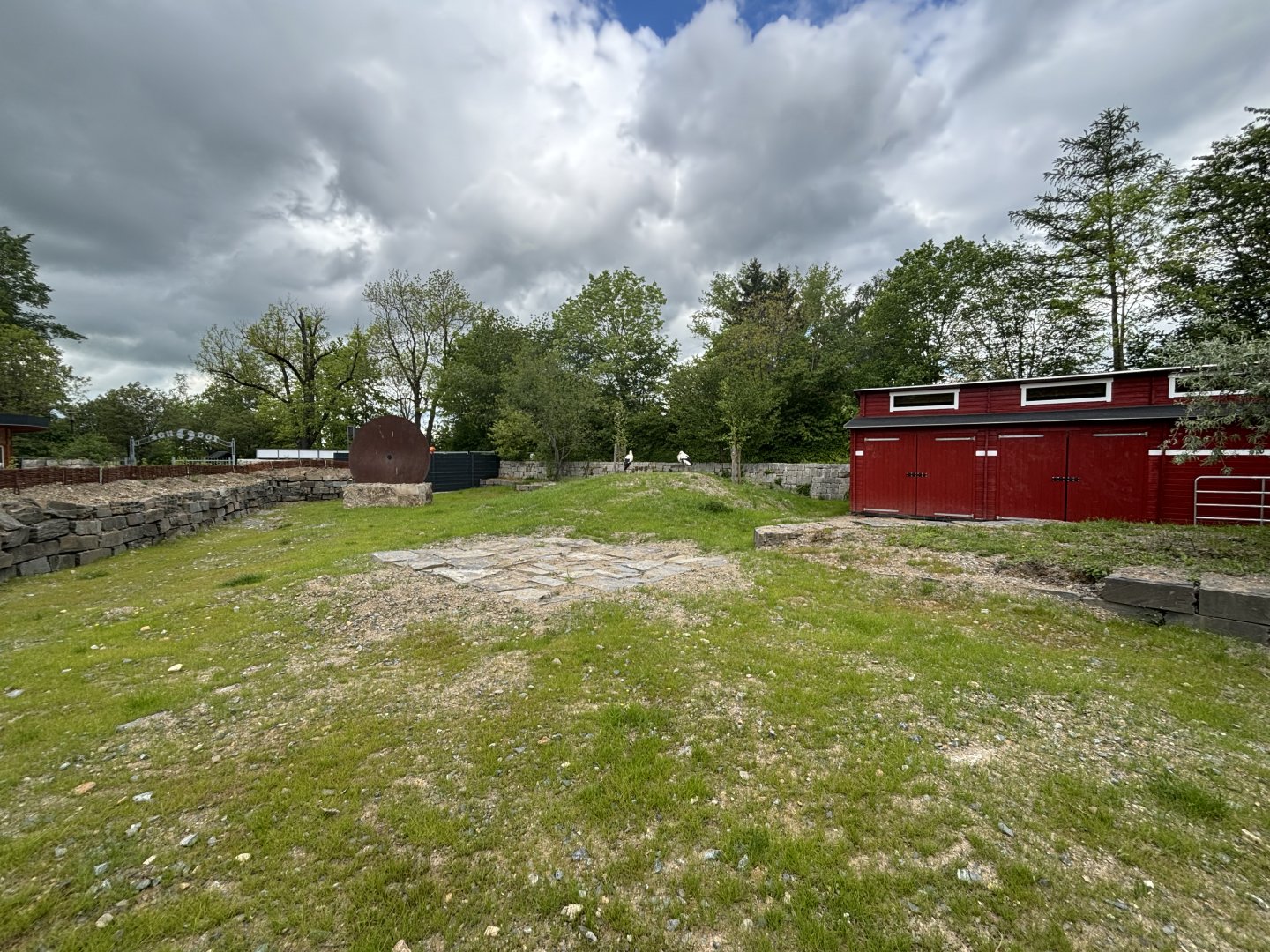 Large Unsigned Enclosure in Zoologischer Garten Hof