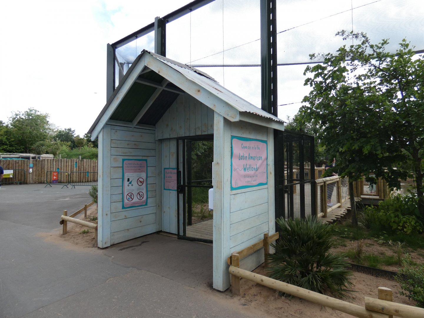 Latin American Wetlands aviary entrance