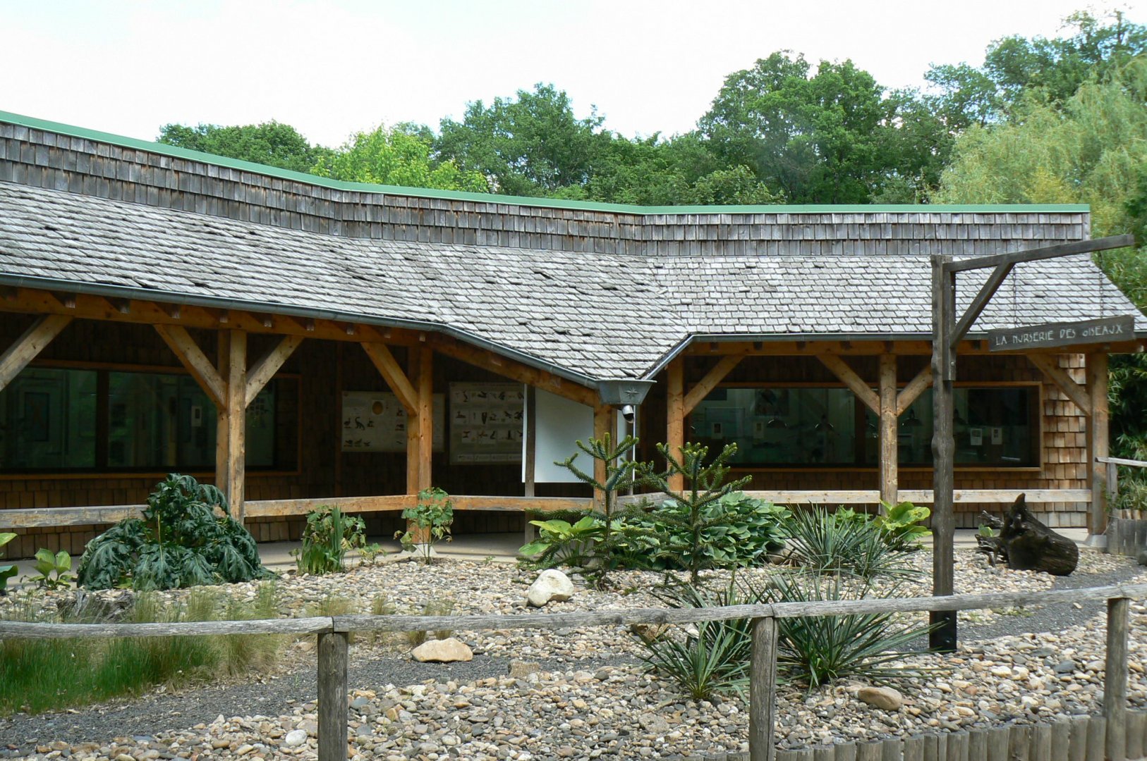 Le Pal - Birds nursery