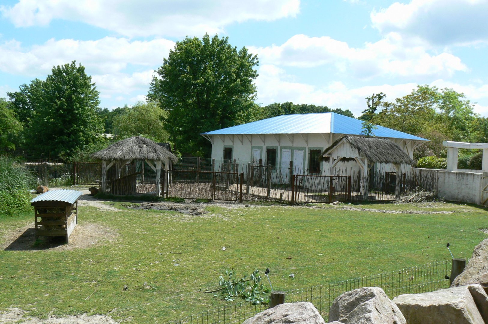 Le Pal - South american plain house