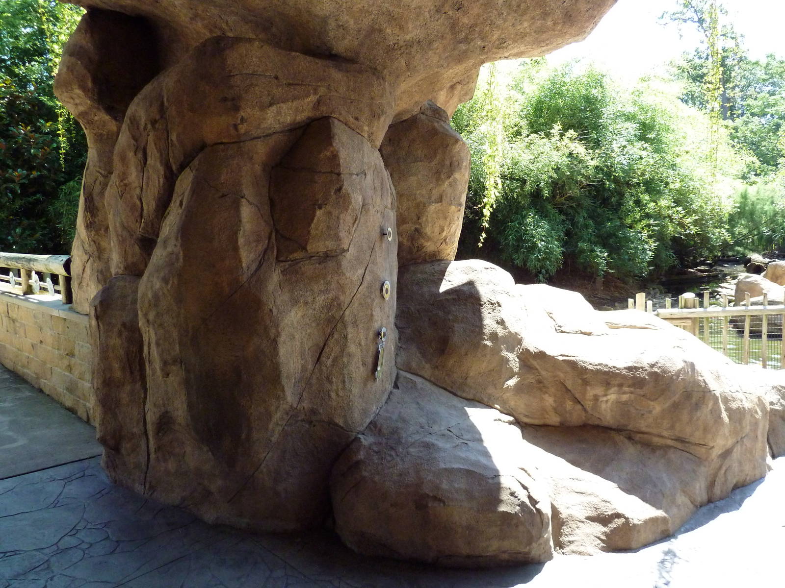 Legends Of The Wild - Waterfall Walkway