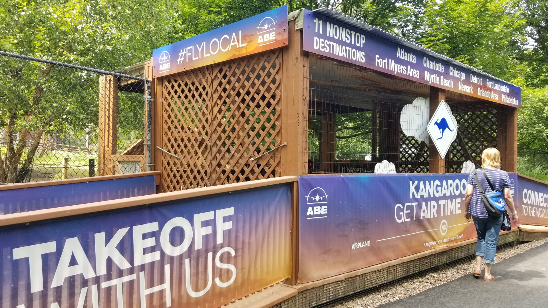 Lehigh Valley Zoo - entrance to red kangaroo area