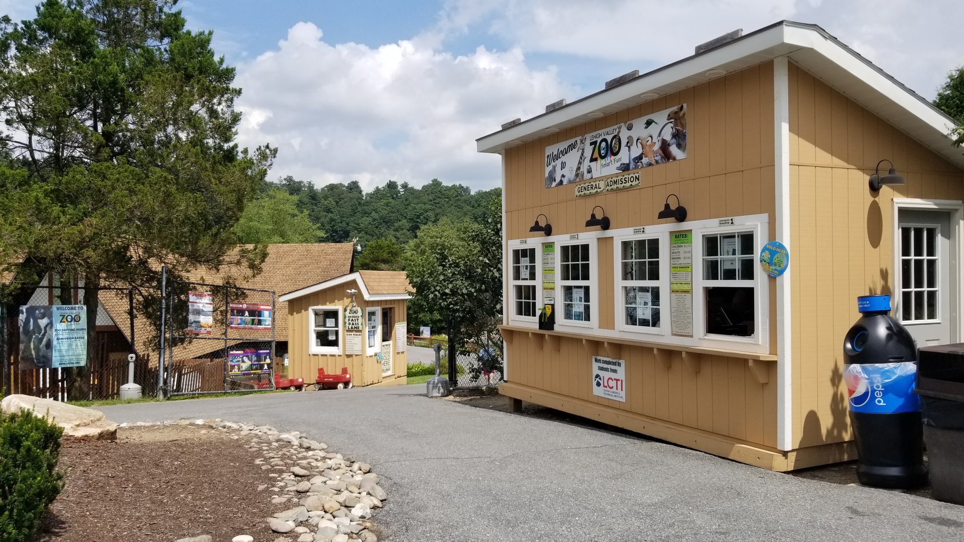 Lehigh Valley Zoo - Entrance