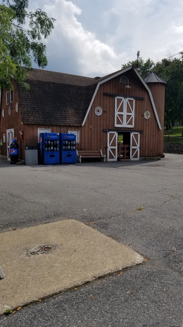 Lehigh Valley Zoo - front of goat barn