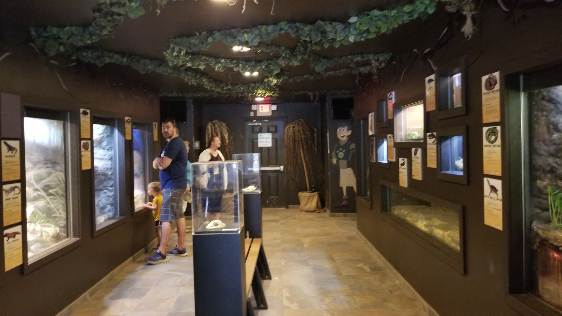 Lehigh Valley Zoo - inside of RAD center