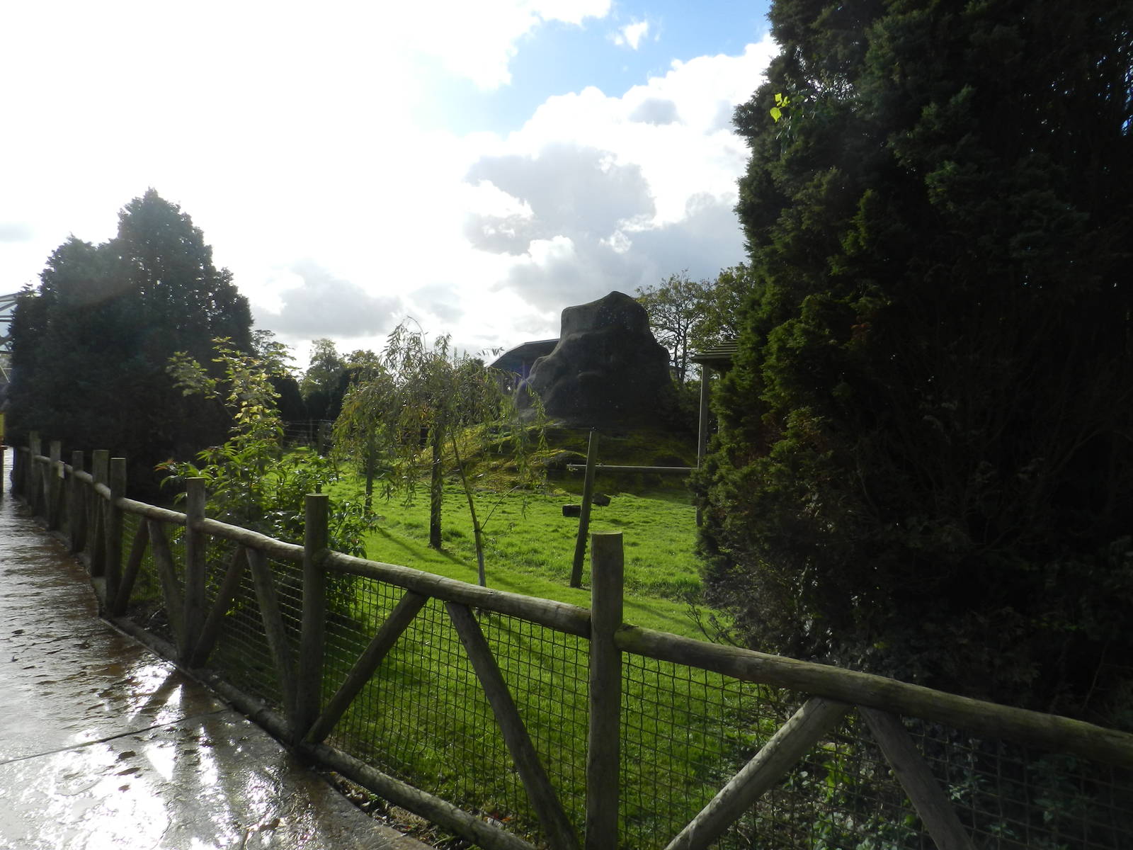 Lemur Enclosure at Flamingo Land - 14/10/2012