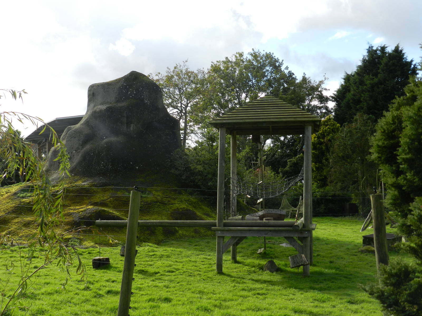 Lemur Enclosure at Flamingo Land - 14/10/2012