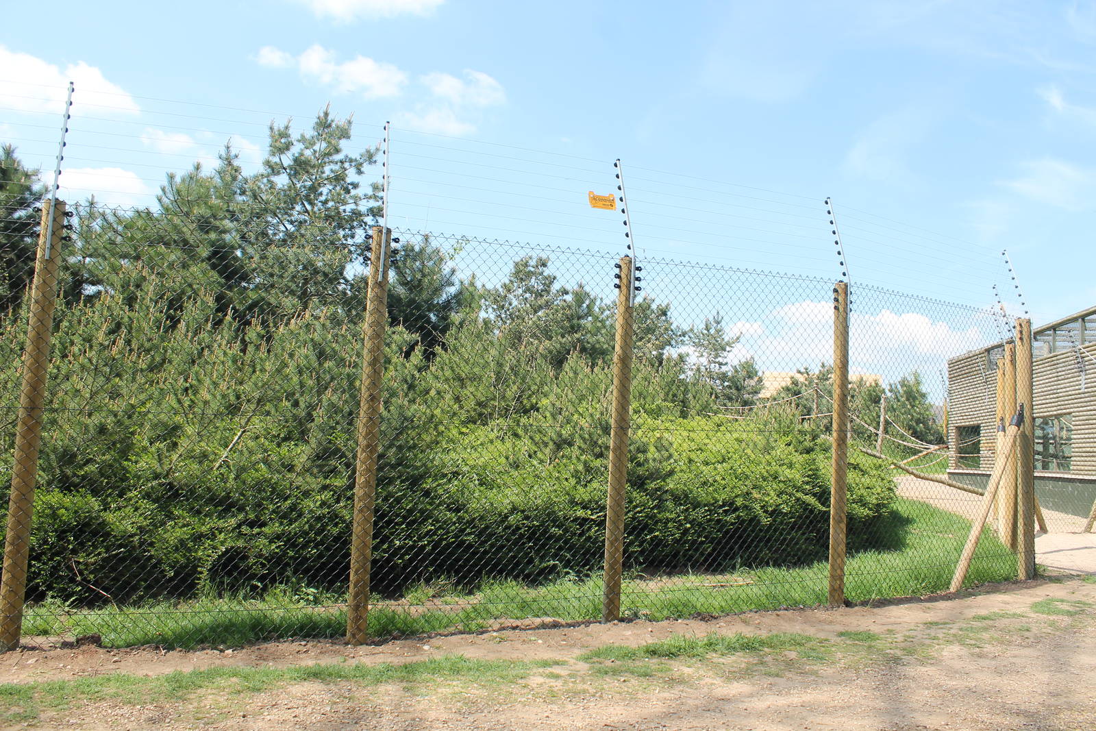 lemur house showing access to walk through enclosure 2013