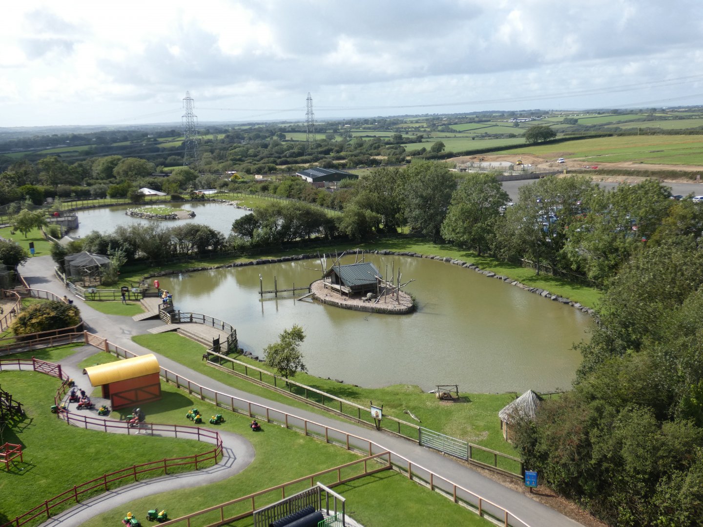 Lemur island, Capybara and Tapir lakes view
