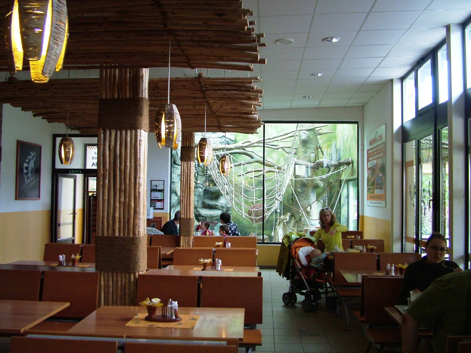 Lemur Restaurant at Dvur Kralove, 27/08/12