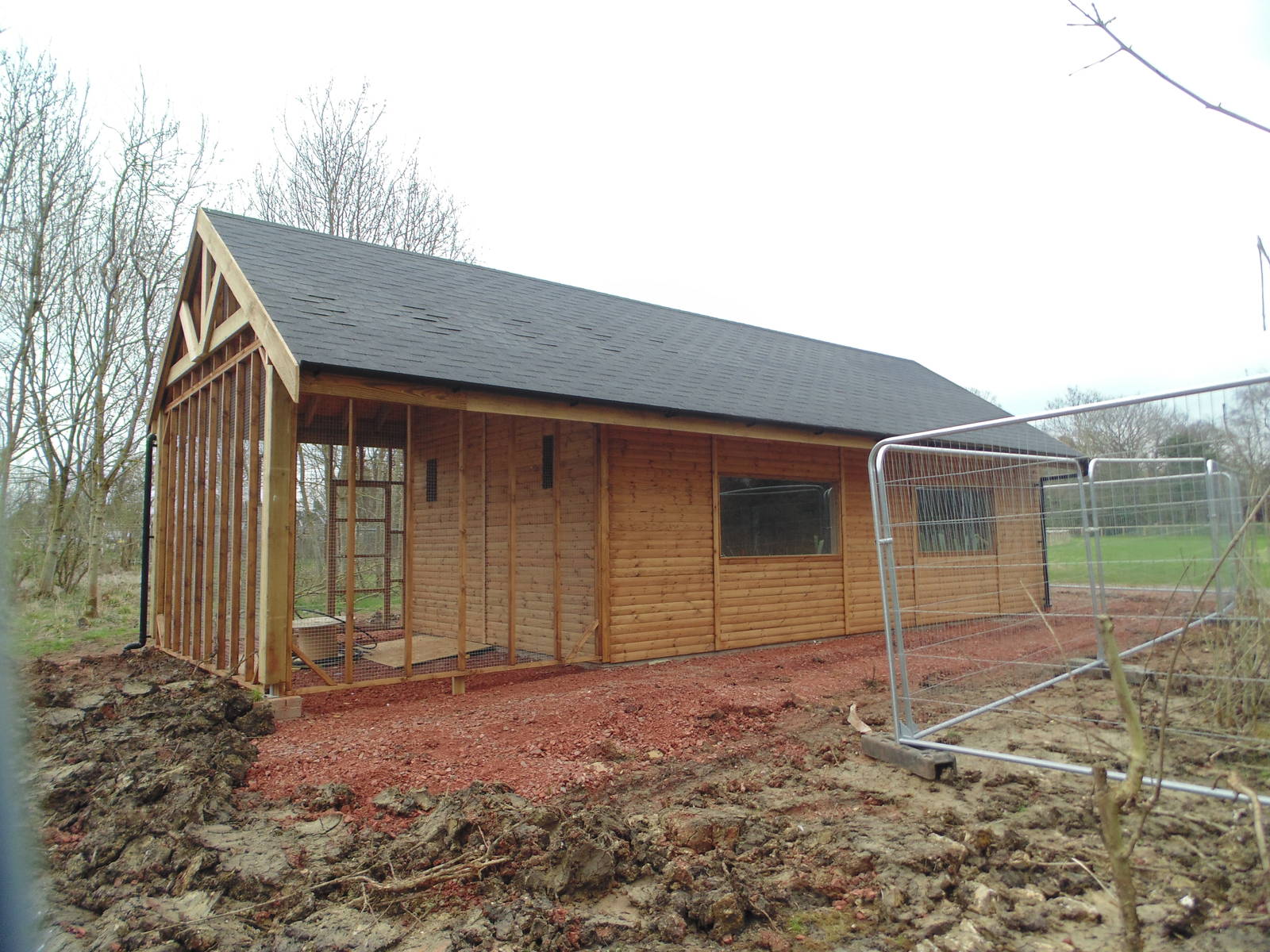 Lemur walk through extension - Black and White Ruffed Lemur House
