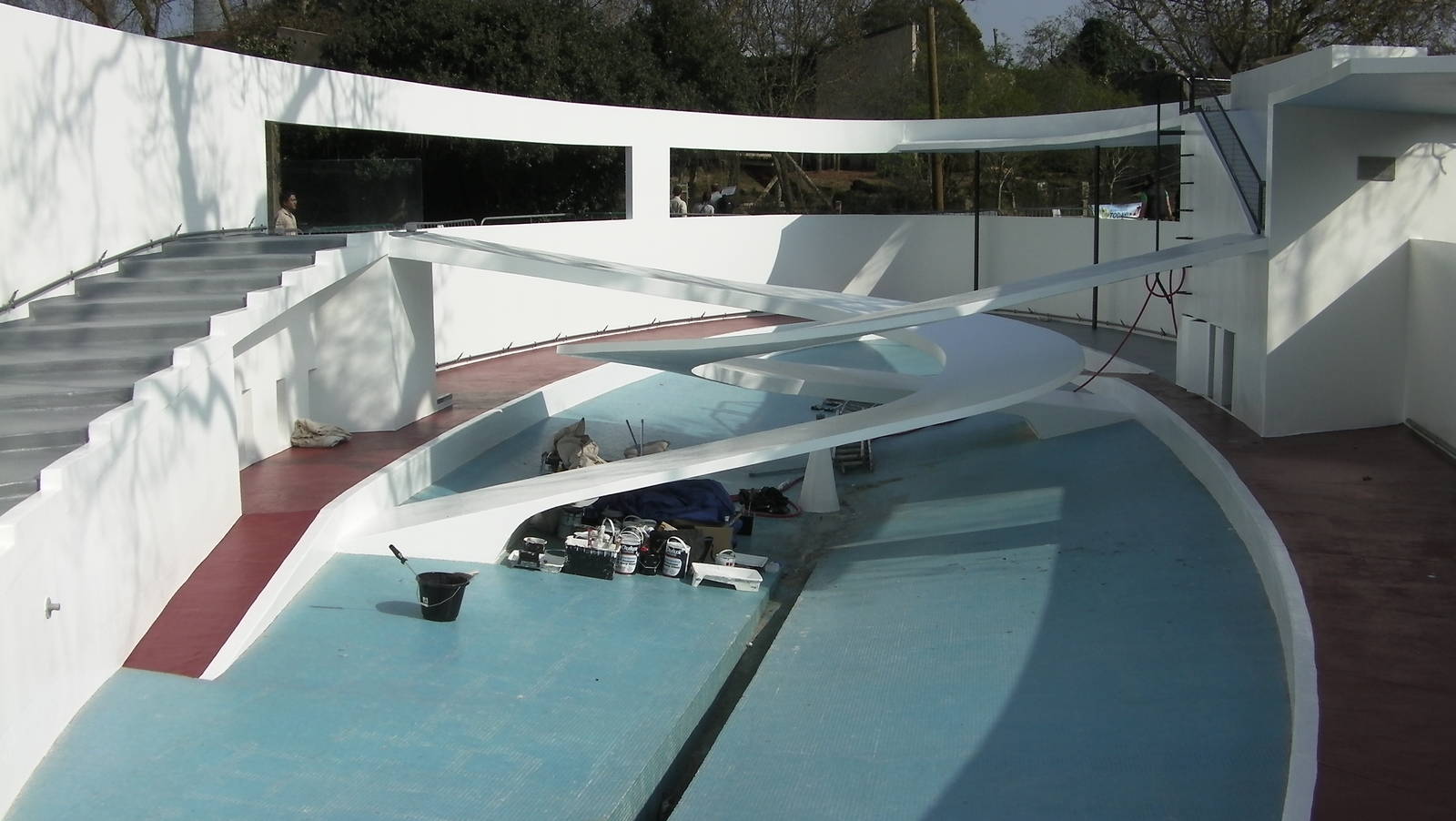 Lick of Paint for the Old Penguin Pool - 24.03.2012