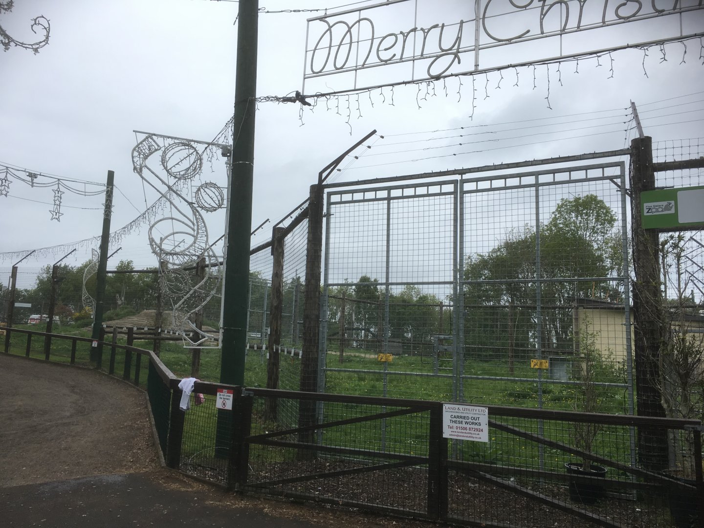 Lion enclosure