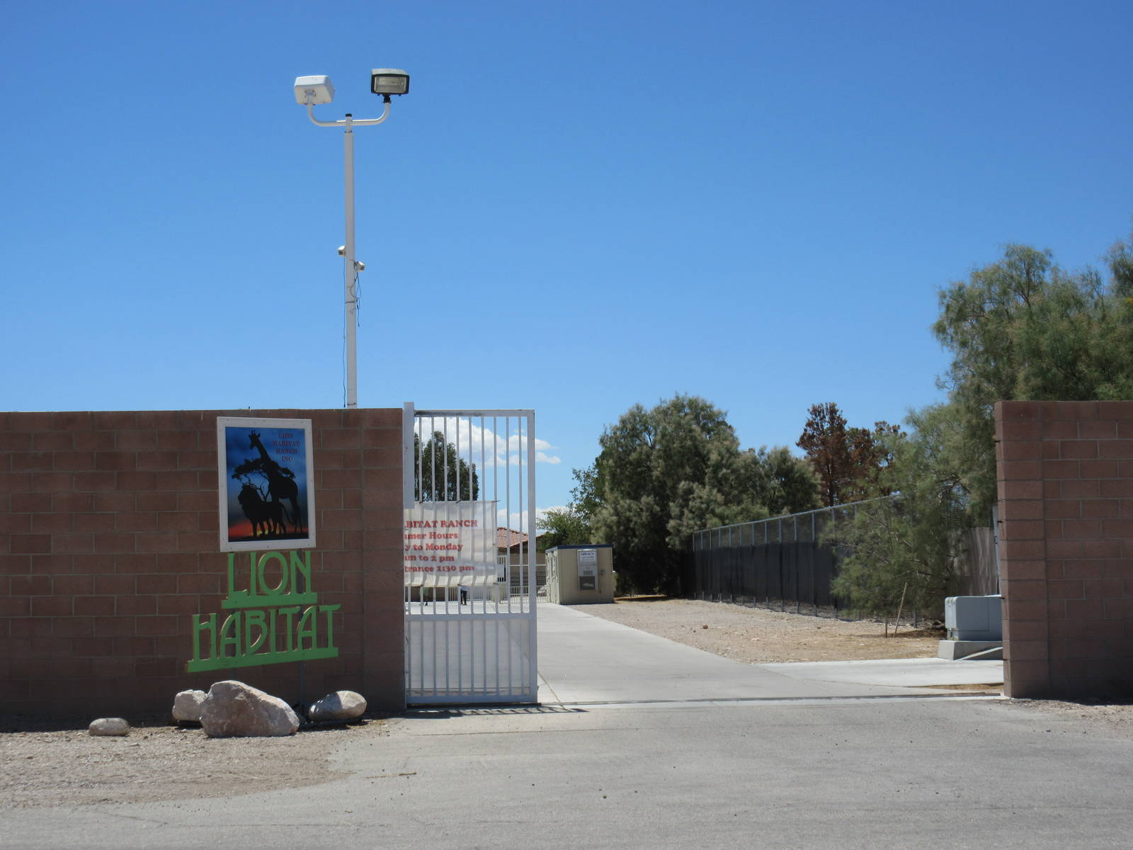 Lion Habitat Ranch (Nevada) - Zoo Entrance