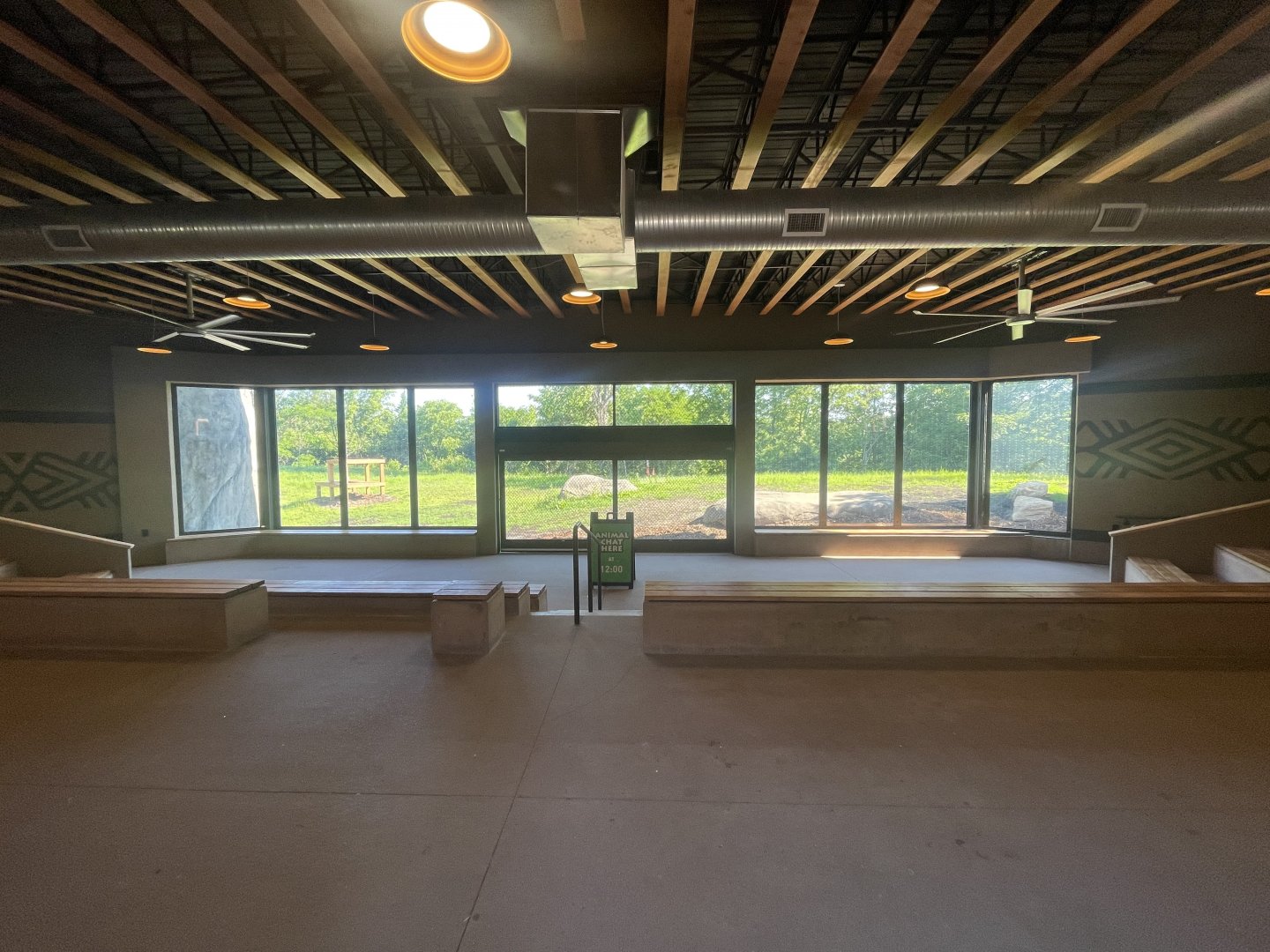 Lion Indoor Viewing Building - Kopje Renovation