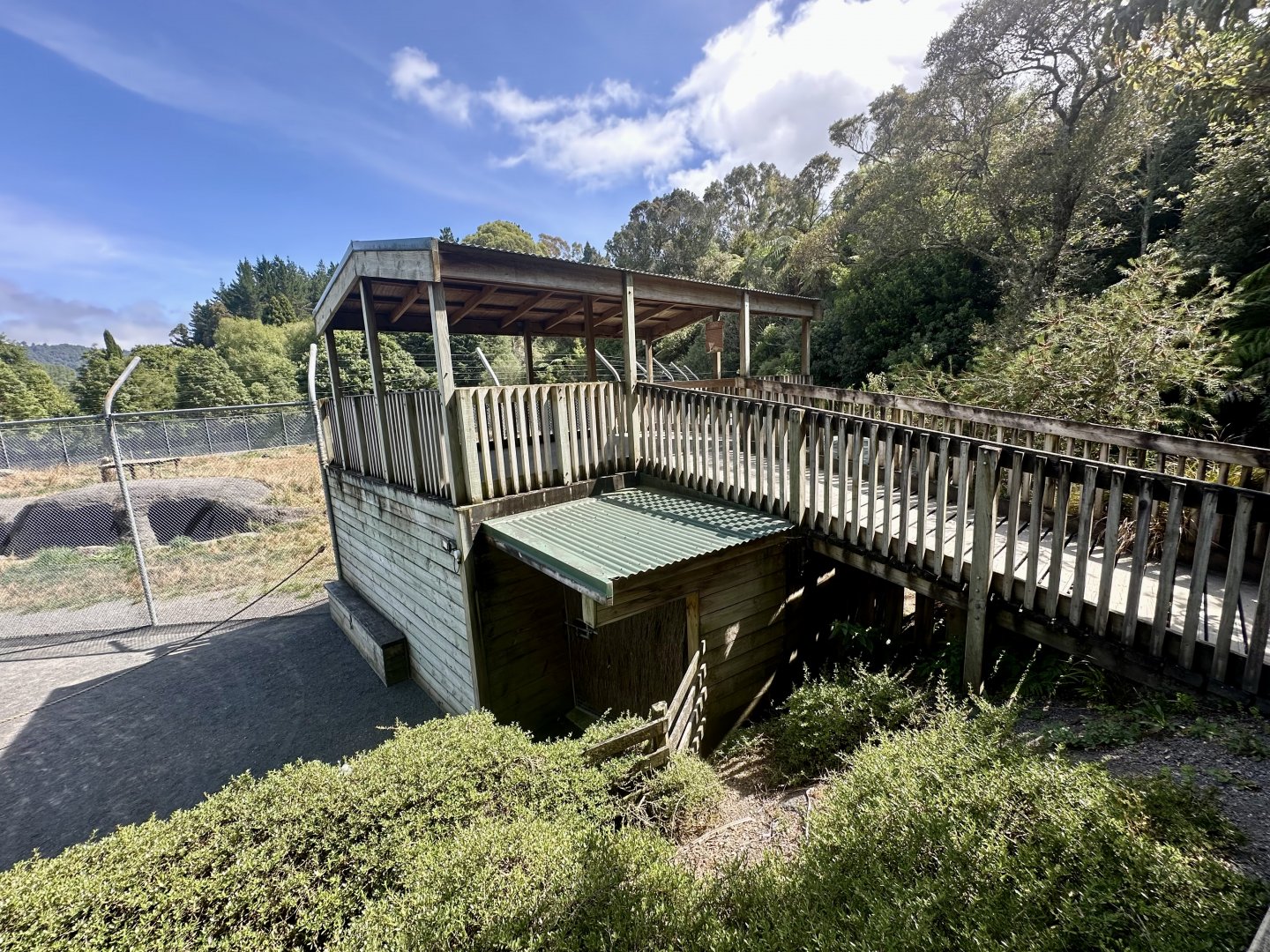 Lion Park (Dens/Viewing Platform)