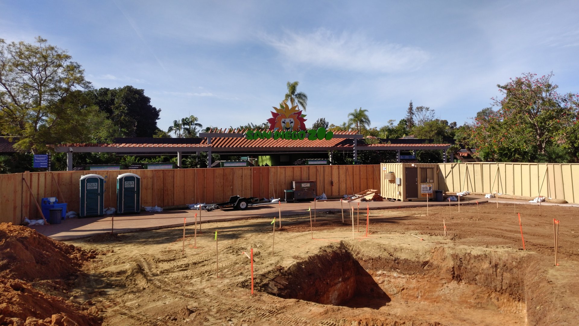 Lion statue construction 2