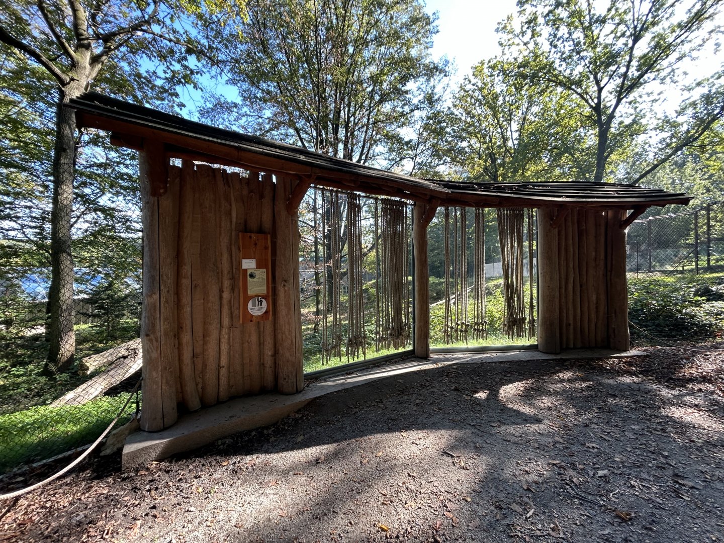 Lion-tailed Macaque Exhibit - Wanderu