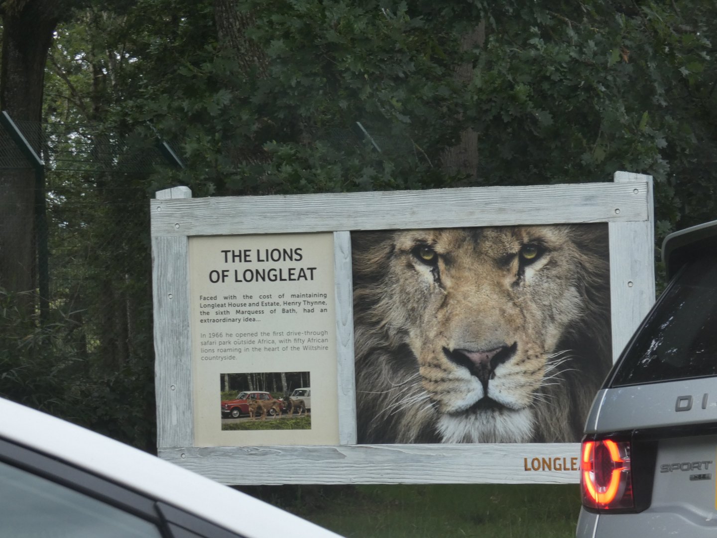 Lions of Longleat signage