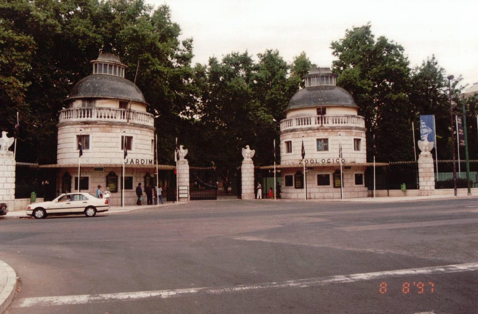 Lisbon Zoo 1997 - Main entrance