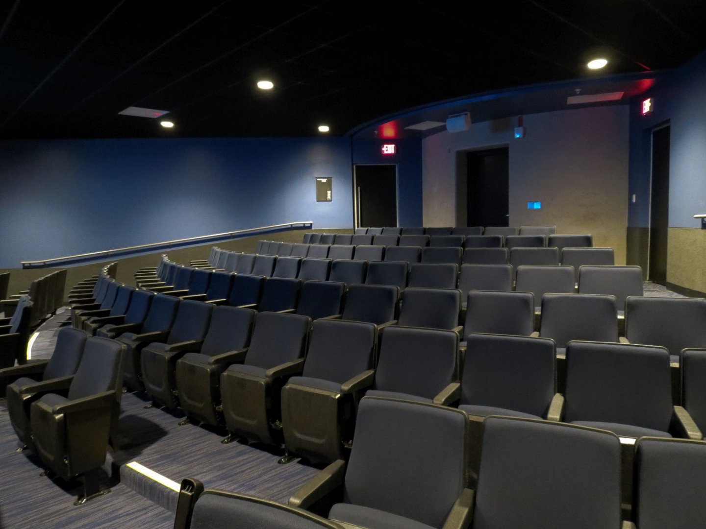 Living Sea Carousel - Rotating Theater