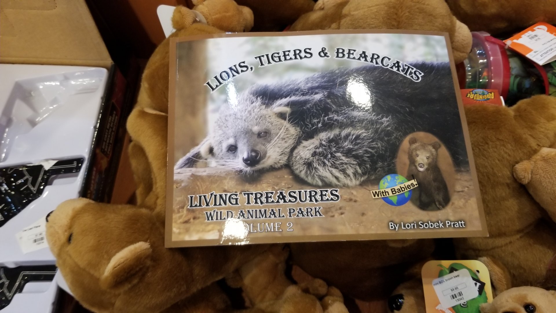 Living Treasures LH - Book vol. 2