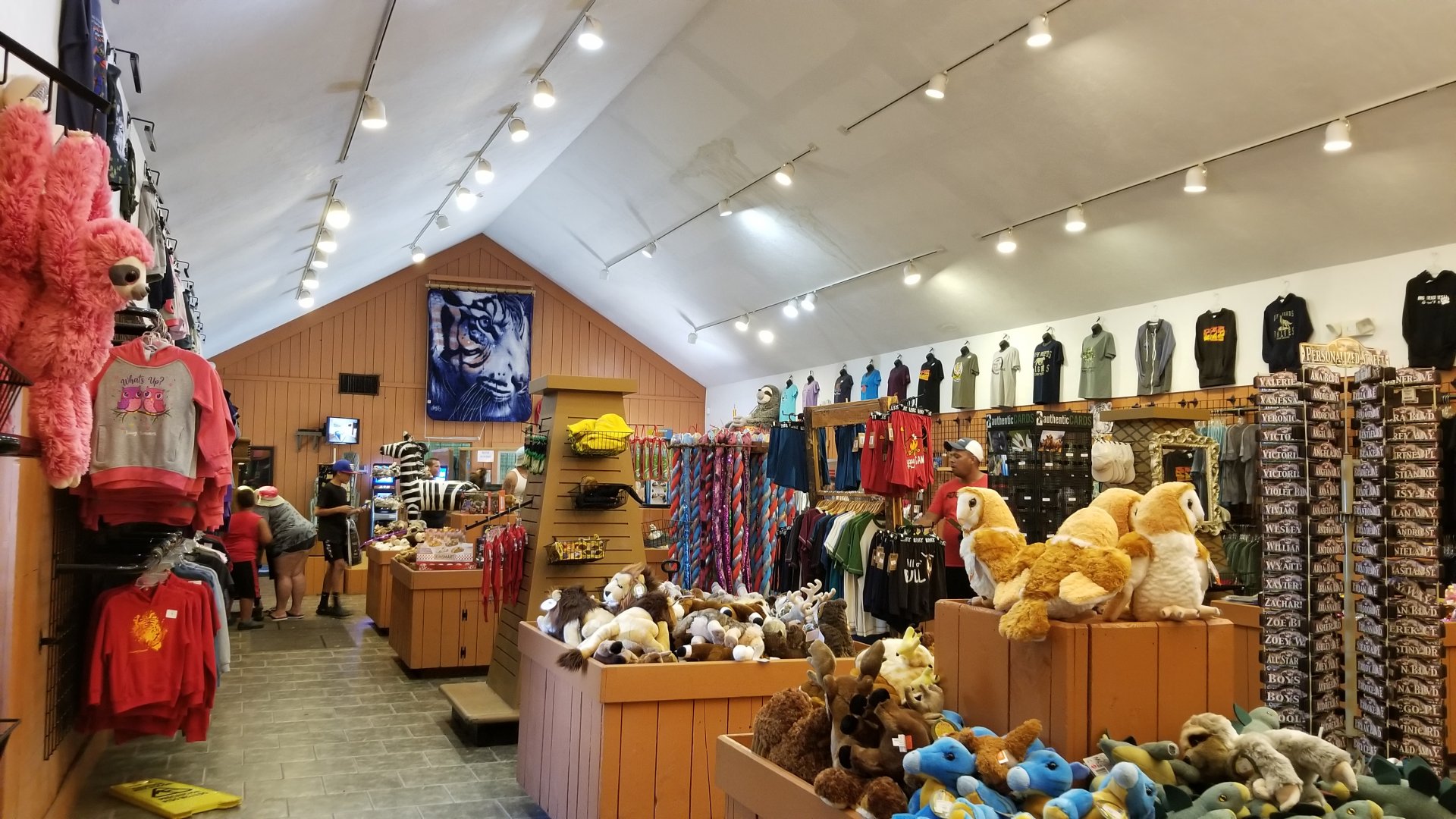 Living Treasures LH - Gift shop