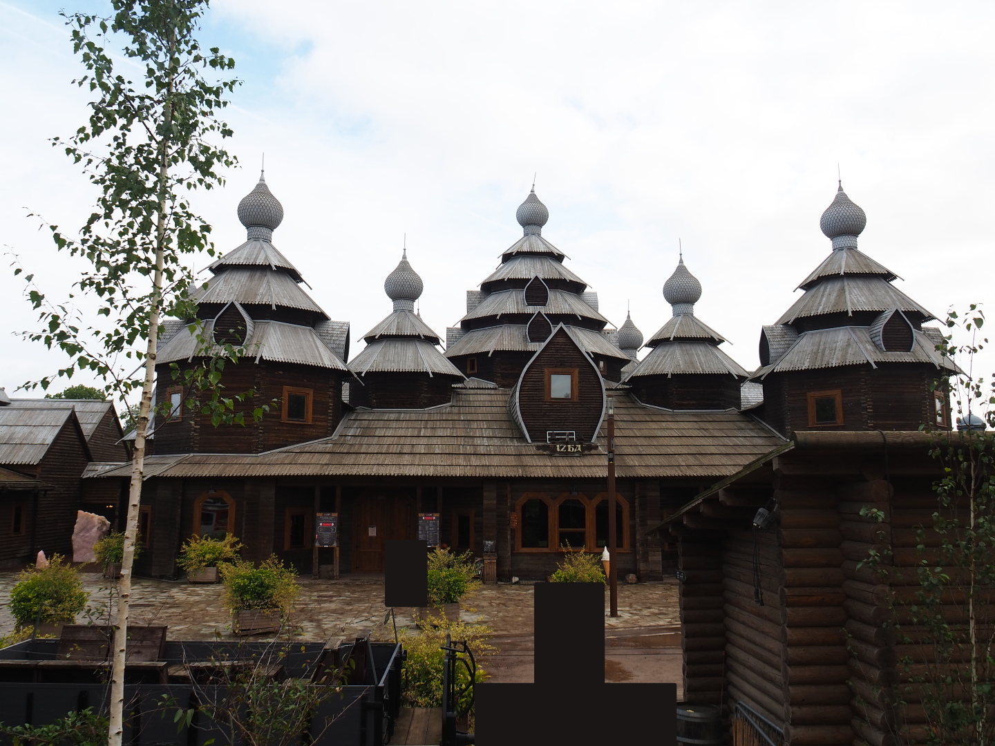 L'Izba Russian restaurant building, 2019-10-04