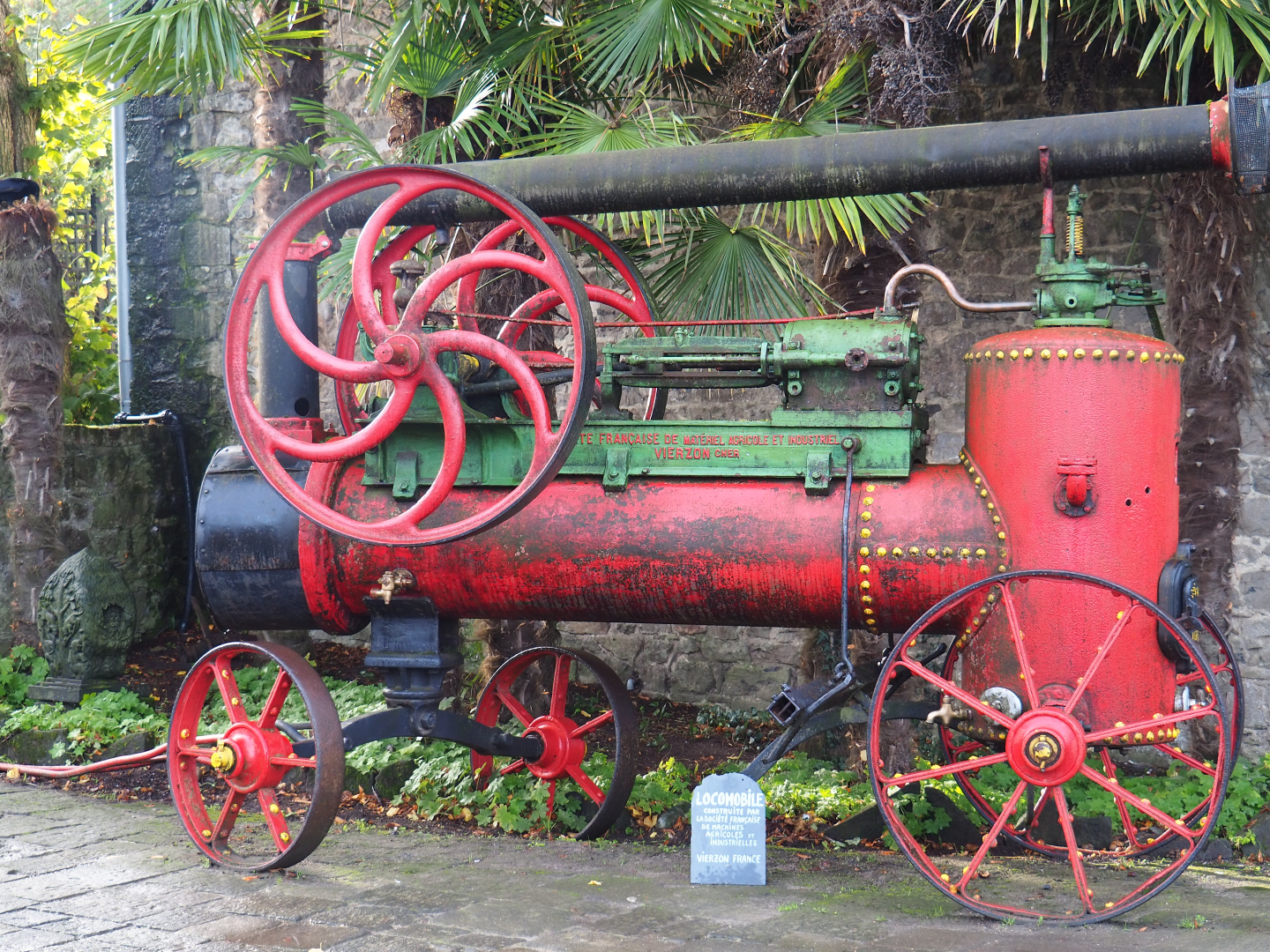 Locomobile - Old steam engine agricultural machinery, 2019-10-04