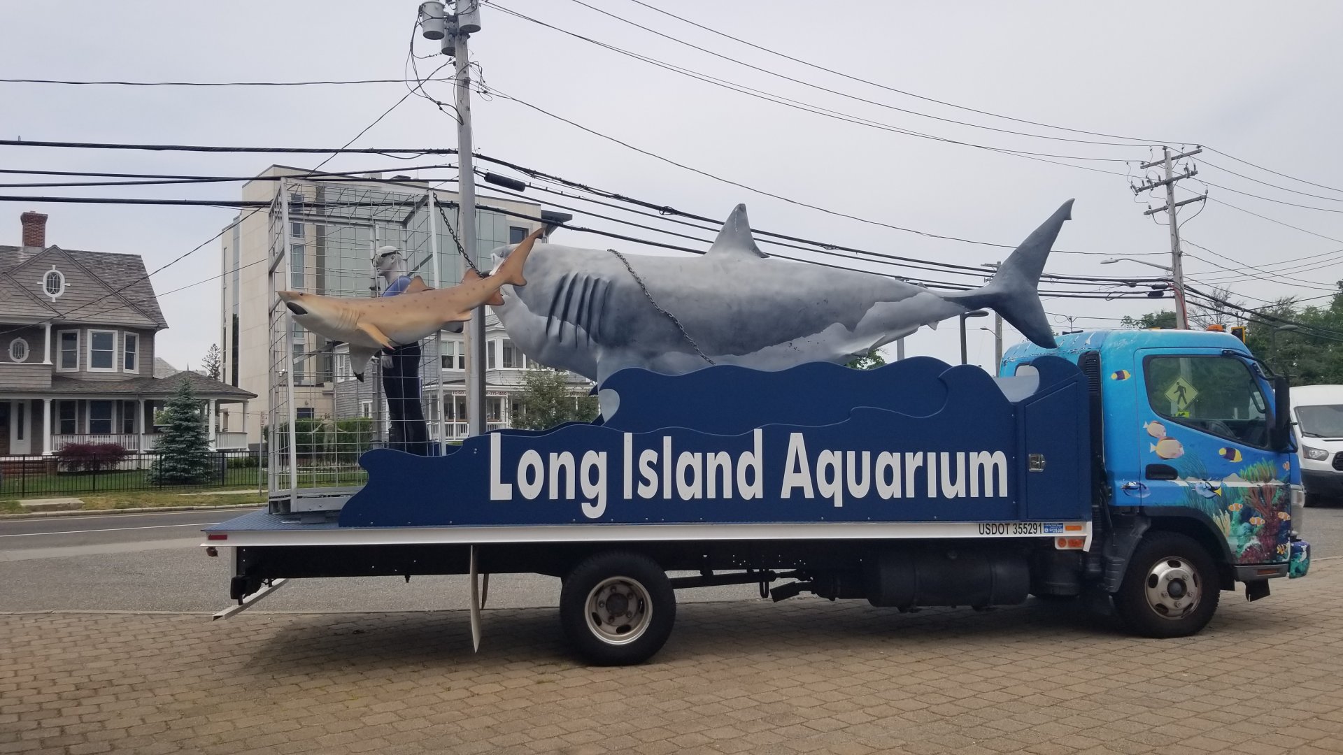 Long Island Aquarium - Outside entrance
