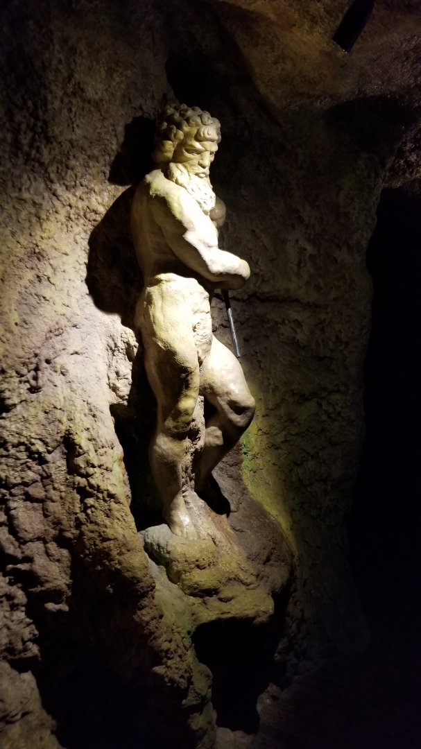 Long Island Aquarium - Statue in Lost City of Atlantis shark exhibit