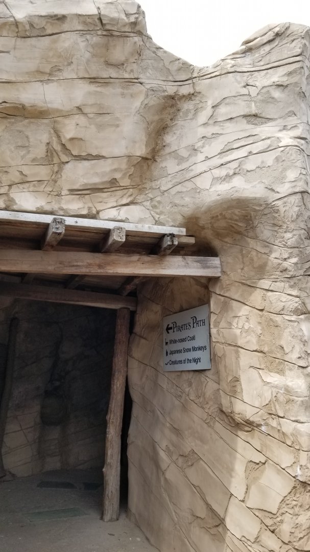 Long Island Aquarium - Underground mining thing