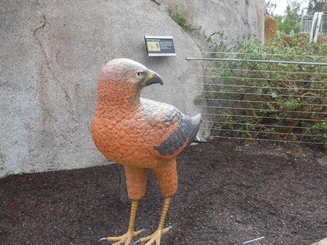 Long-legged Eagle statue Elephant Odyssey