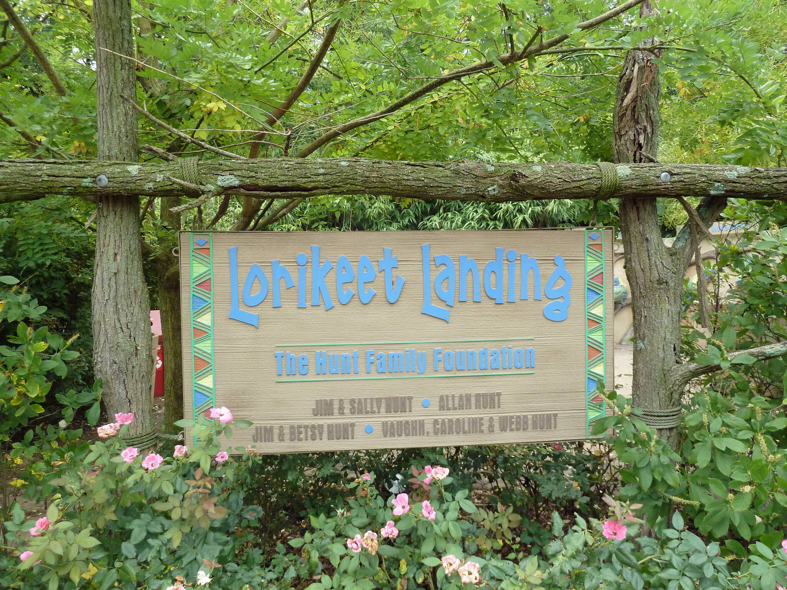 Lorikeet Landing - Sign