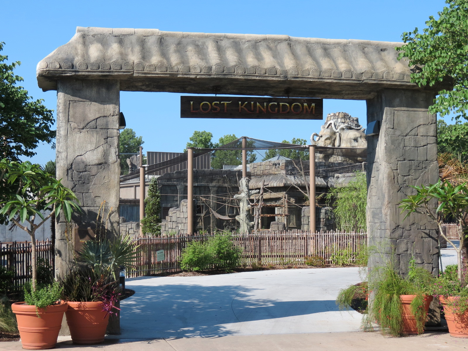 Lost Kingdom - Entrance