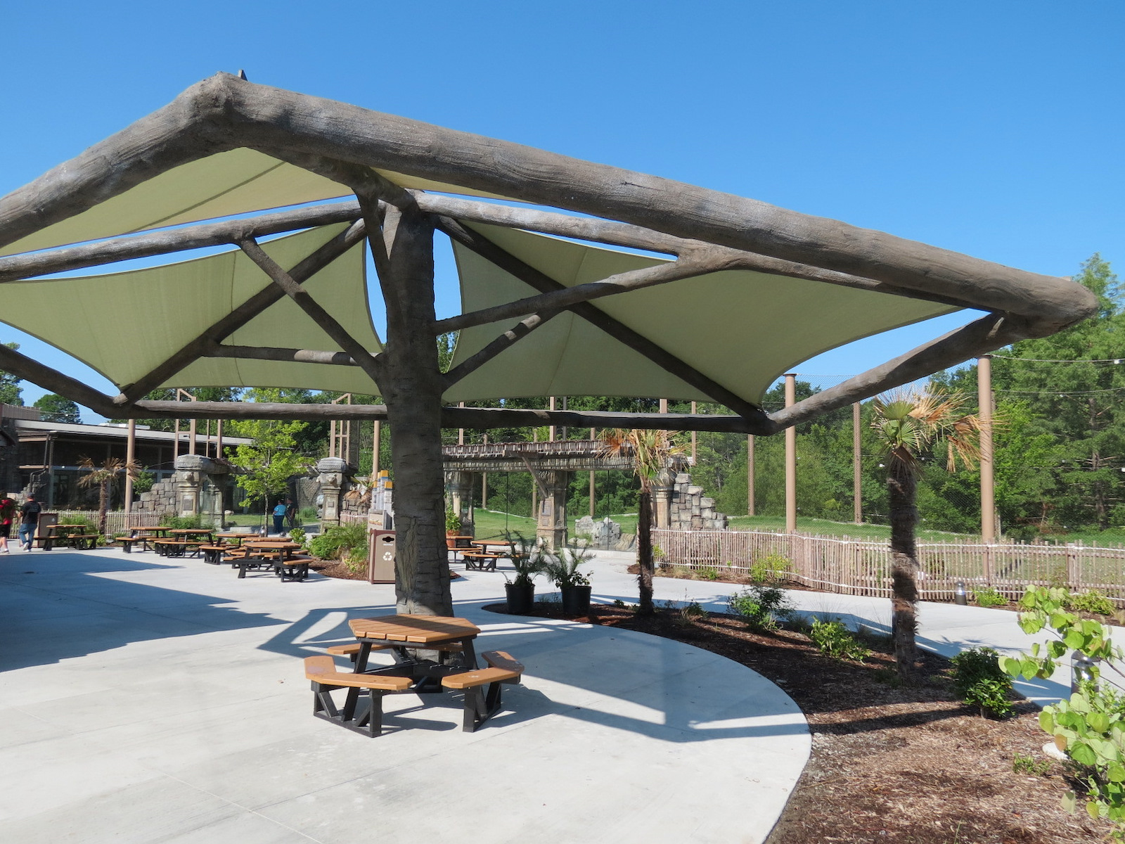 Lost Kingdom - Komodo Canteen