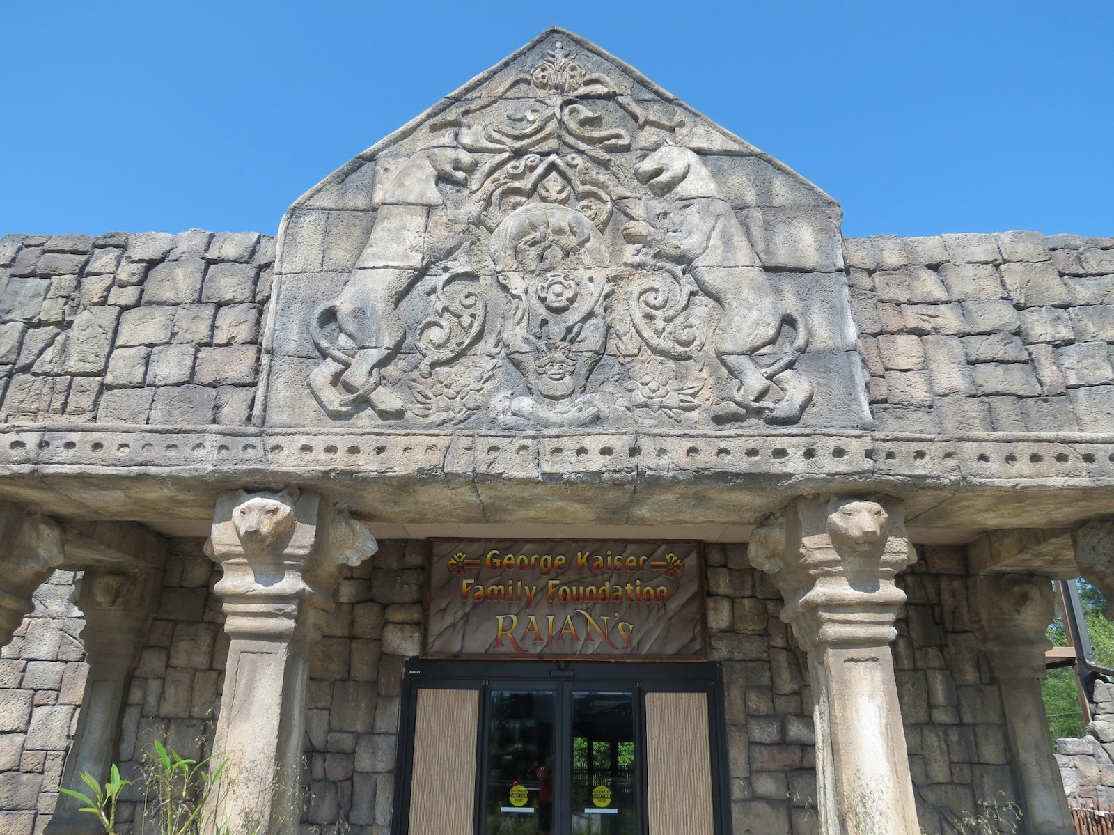 Lost Kingdom - Rajan's - Exterior